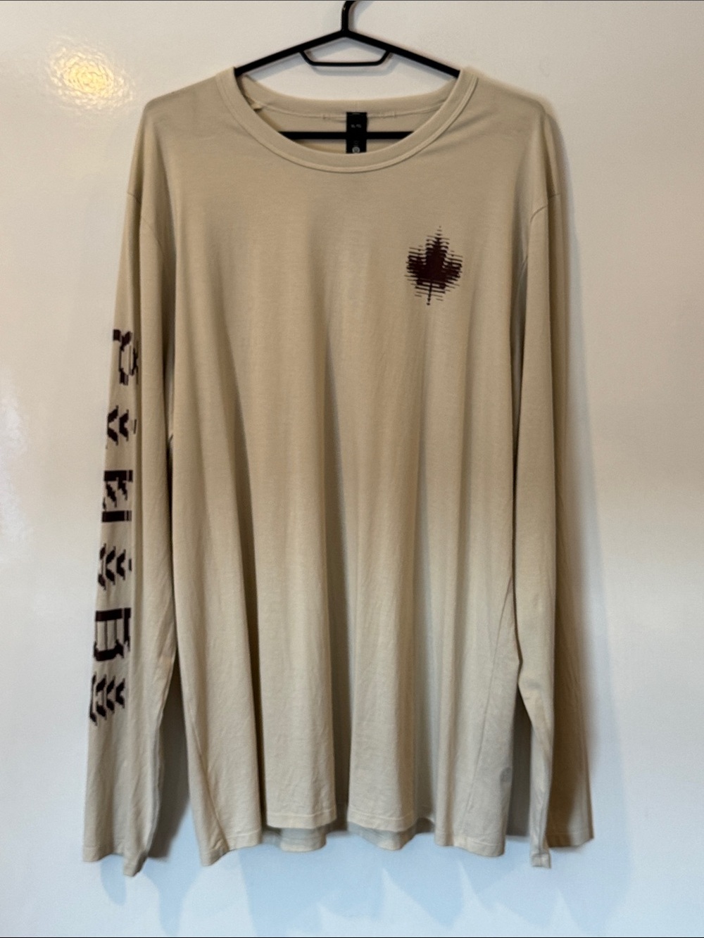 lululemon athletica Beige Long-Sleeve Graphic Tee with Maroon Accent